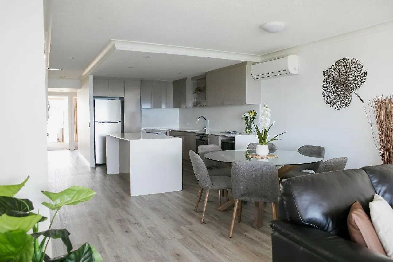 Osprey Apartments Mooloolaba 4*,